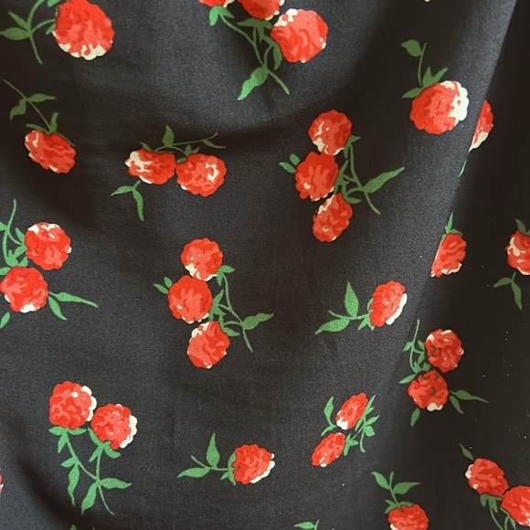 Talbots Raspberry Print Sleeveless Blouse Size Small - Picture 6 of 6